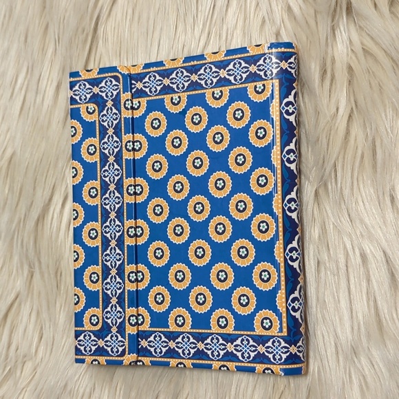 Vera Bradley Other - Vera Bradley small file folder for cards coupons etc